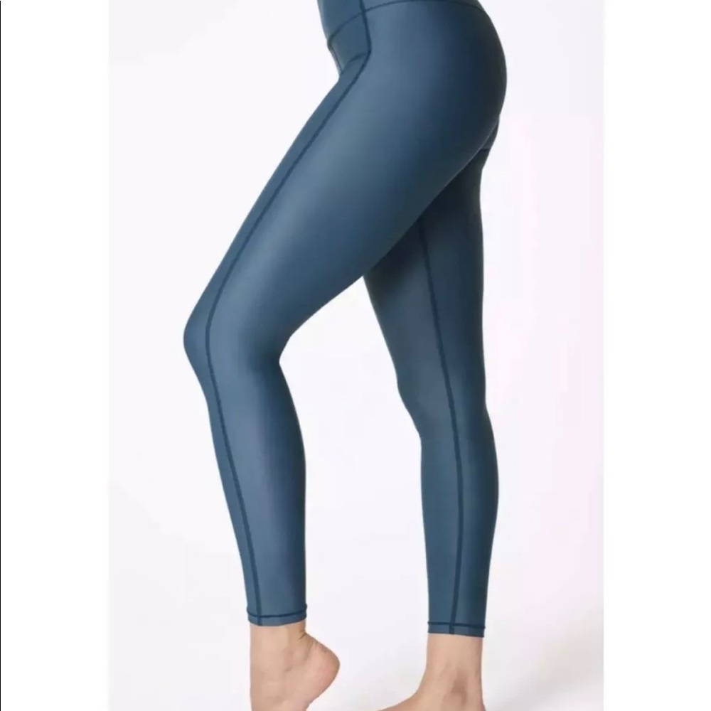 Sweaty Betty full length high shine leggings beetle blue NWT M